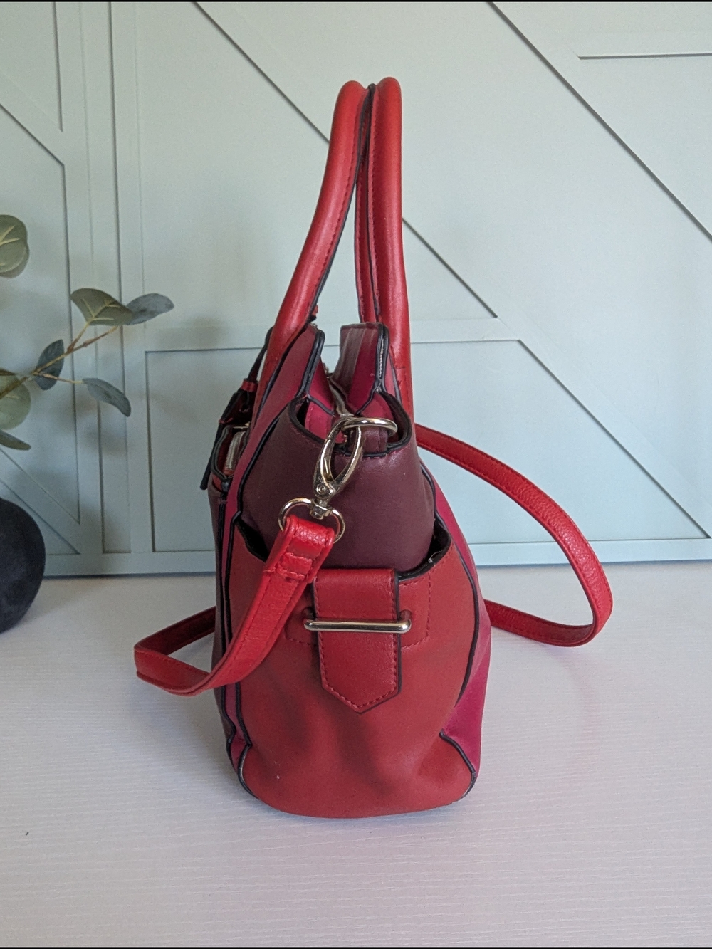 Reef Two-Tone Pink Leather Satchel with Detachable Strap - Picture 6 of 15